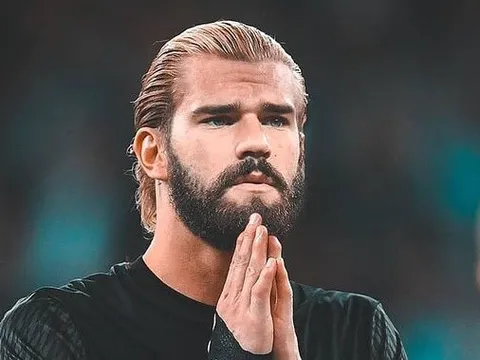 Cười té khói với loạt ảnh chế Man City vùi dập Liverpool