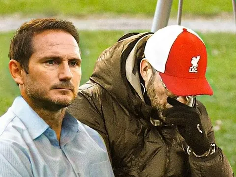 Cười té khói với loạt ảnh chế vòng 23 Premier League