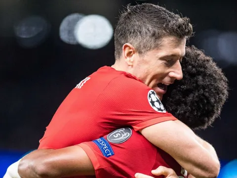 Cựu sao Arsenal lập 'poker', Bayern hủy diệt Tottenham với tỉ số kinh hoàng