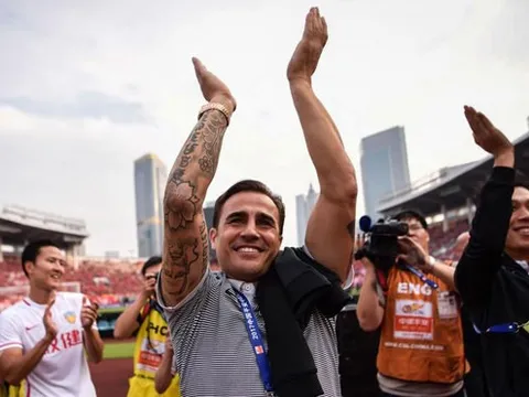 Cựu vô địch thế giới khiến nước Ý xúc động với nghĩa cử đẩy lùi COVID-19