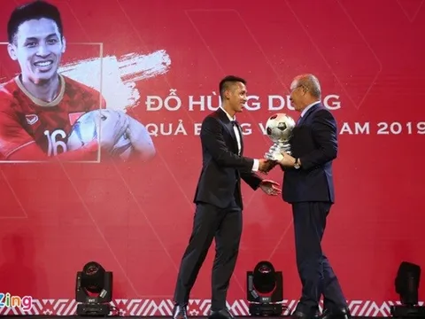 Vì sao Hùng Dũng thắng Quang Hải ở giải Quả bóng Vàng?