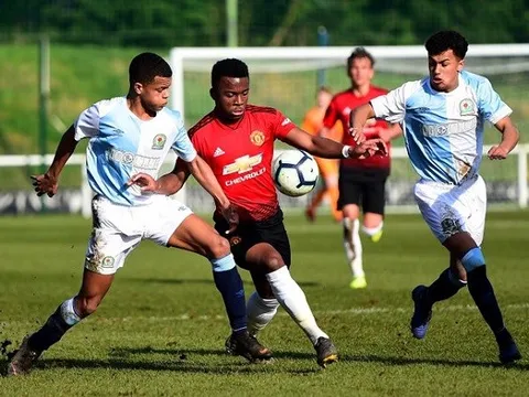 Vượt mặt một loạt tên tuổi, West Ham có thể chiêu mộ sát thủ trẻ ghi 35 bàn/mùa từ MU