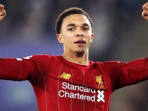 Sớm san bằng thành tích kỷ lục, Alexander-Arnold chia sẻ bí quyết tạt bóng đáng nể