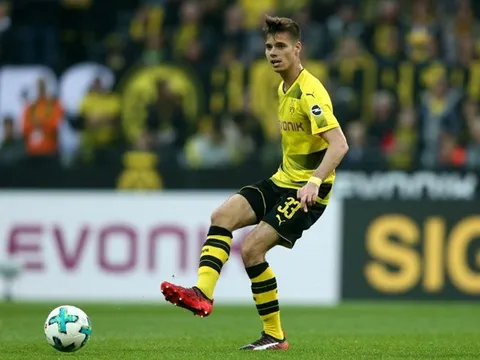 Đã đến lúc Julian Weigl giành lấy suất đá chính ở khu trung tuyến của Dortmund?