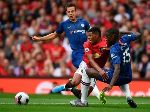 "Đá như thế trước M.U, vị trí của cậu ấy ở Chelsea là dự bị"
