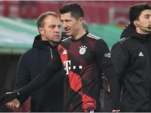 Đã rõ lý do Lewandowski bị thay ra sớm ở trận gặp Augsburg