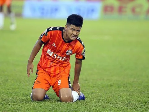 Đã rõ mức độ chấn thương của cặp song sát U23 Việt Nam sau vòng 1/8 Cúp QG