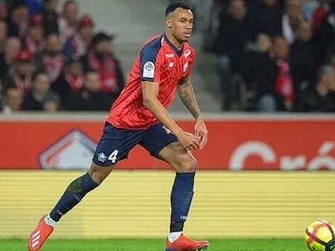 “Đá tảng” 30 triệu công khai thả thính Chelsea