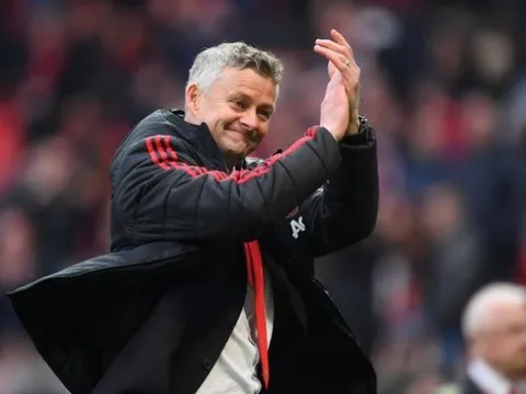 "Đá tảng" Tottenham hoàn hảo, Solskjaer chờ gì mà không chốt hạ?