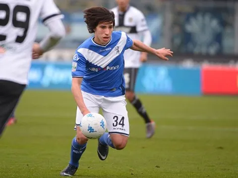 'Pirlo đệ nhị' tiết lộ sự thật khó tin vào năm 8 tuổi