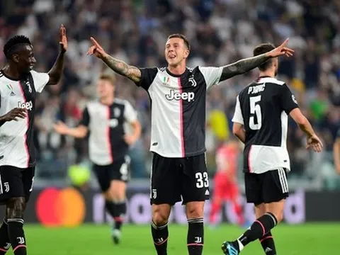 Đại thắng Leverkusen và đây là lí do Sarri gạch tên cựu sao Arsenal