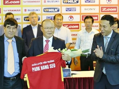 Đàm phán giữa thầy Park và VFF kéo dài: Thời gian là biến số khó lường