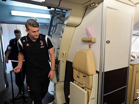 Dàn sao Juventus tươi cười đổ bộ Trung Quốc