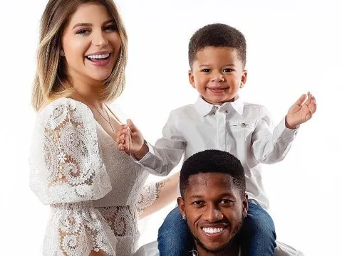 Fred cùng 'cực phẩm' rạng ngời chào đón năm mới 2021