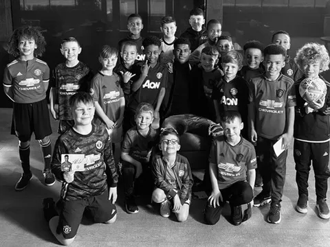 Đang dưỡng thương, sao M.U vẫn gửi thông điệp cực kỳ nhân văn đến toàn nước Anh