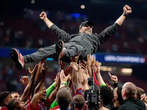 Đáng lý Liverpool đã vô địch Premier League...