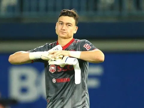 Đặng Văn Lâm khốn đốn tại Muangthong: 4 trận dự bị, vắng 2 buổi tập