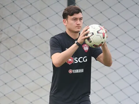 Đặng Văn Lâm làm 1 điều, các CLB châu Âu và Nhật Bản "khóc ròng"?