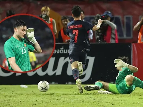 Đặng Văn Lâm nói 1 điều về tình huống "chết hụt" ở phút bù giờ