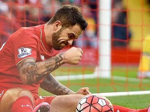 Ngoài đôi mươi, cựu cầu thủ Liverpool này đã suýt phải giải nghệ