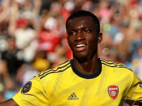 Đập tan nghi ngờ, sao trẻ Arsenal lên tiếng về mối quan hệ với Lacazette