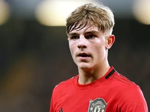 Dạt vào đá trung vệ, Luke Shaw nói lời thật lòng về Brandon Williams