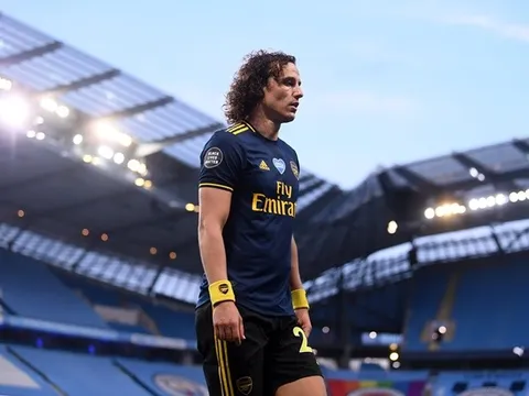 Hóa 'tội đồ' khiến Arsenal thua trận, Luiz phá vỡ im lặng