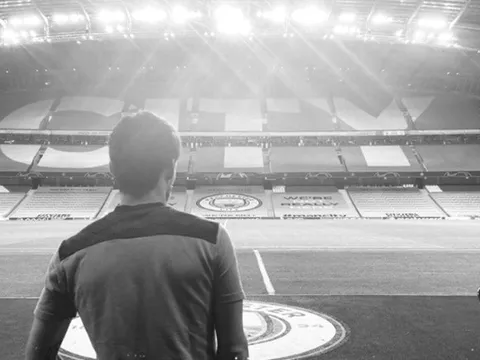 Lần cuối biệt ly, sao Man City lặng người nhìn Etihad