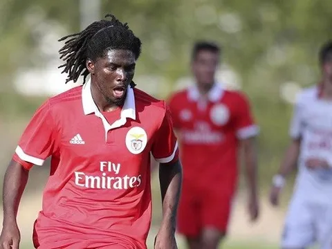 Tiếp đà săn 'sao trẻ', The Kop hướng ống ngắm về Bồ Đào Nha