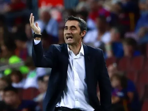 Đây, phản ứng của BLĐ Barca khi "Xavi đệ nhị" đi đêm với Neymar
