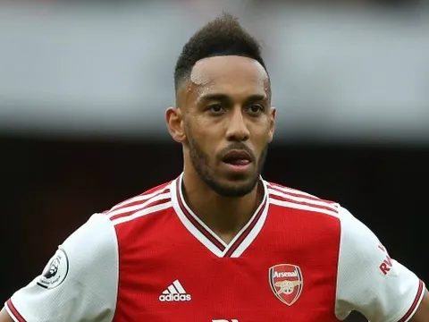 Đây, phản ứng lạ lùng của Aubameyang khi bị NHM ''gặng hỏi'' về tương lai