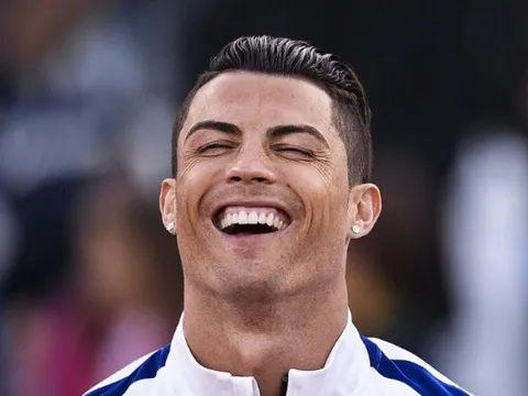 De Ligt: "Khi tôi đến Juventus, điều đầu tiên Ronaldo nói là..."
