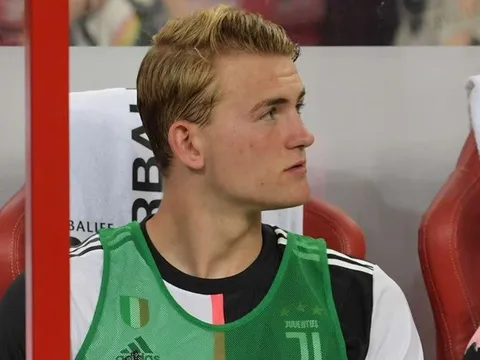 De Ligt phát biểu 'gây sốc' về việc từ chối Man Utd, chọn Juve