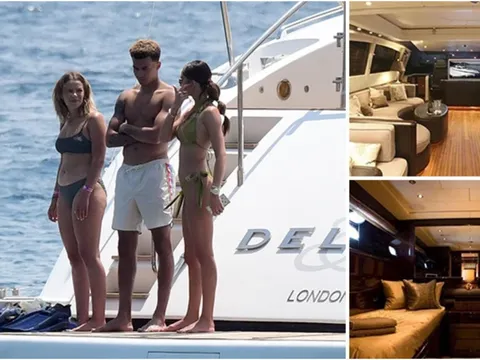 Dele Alli cùng bạn gái bốc lửa thư giãn trên siêu du thuyền đắt đỏ