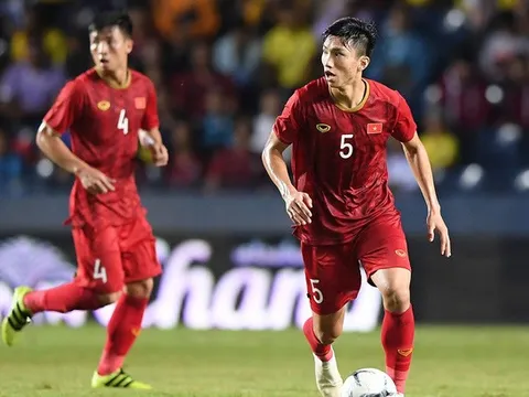 Đến Hà Lan thi đấu, Đoàn Văn Hậu nhận mức lương ra sao?