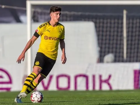 Đến kiểm tra y tế, sao Dortmund sớm có bến đỗ mới