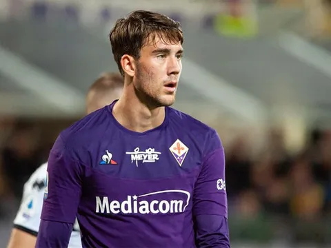 Đến lượt Zlatan 'mới' dương tính với virus corona