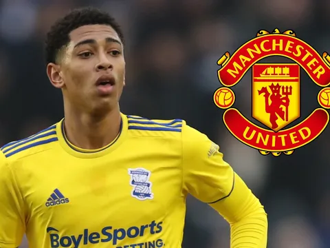 "Đến Man United, tài năng phi thường như cậu ấy cũng khó có cửa vào đội một"