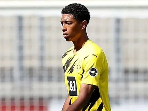 Đến nước Đức, "chữ ký tuổi teen" đắt giá của Dortmund nói 1 điều