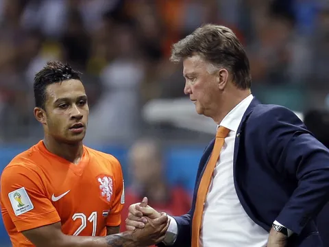 Nuối tiếc của Man Utd đang là "Van Dijk" trên hàng tấn công Hà Lan