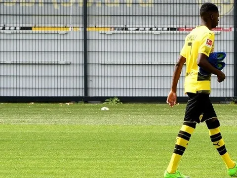 Vì 1 điều này, Klopp hãy quên ''hàng Barca'' đi