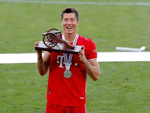 ĐHTB Bundesliga 2019/20: Sự thống trị của Bayern Munich