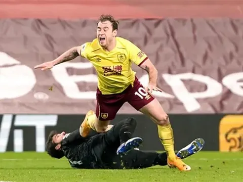 ĐHTB của EPL tuần qua: Man City thống trị; 'Ác mộng' của Liverpool