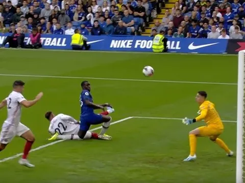 Điều gì đang xảy ra với hàng phòng ngự Chelsea?