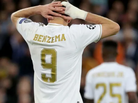 Điều "khủng khiếp" gì đang xảy ra với Karim Benzema?