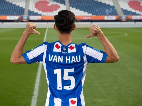 "Đoàn Văn Hậu sẽ được SC Heerenveen giữ lại vì... "