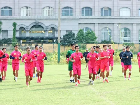 Đội đầu bảng V-League 2020 miệt mài tập luyện chờ ngày giải đấu trở lại