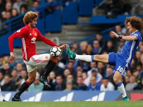 Đội hình 11 đầu xù gây bão làng túc cầu: 'Vua bọ cạp', Fellaini dự bị