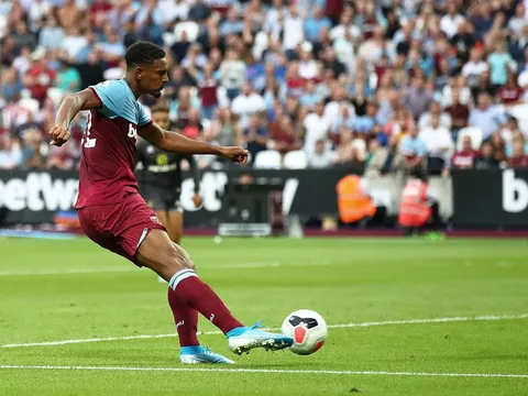 Đội hình kết hợp West Ham - Man Utd: 'Đá tảng', 'số 10' và 'số 9' trong mơ