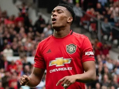 Đội hình Man United sẽ thay đổi ra sao nếu Pochettino hoặc Allegri thay Solskjaer?